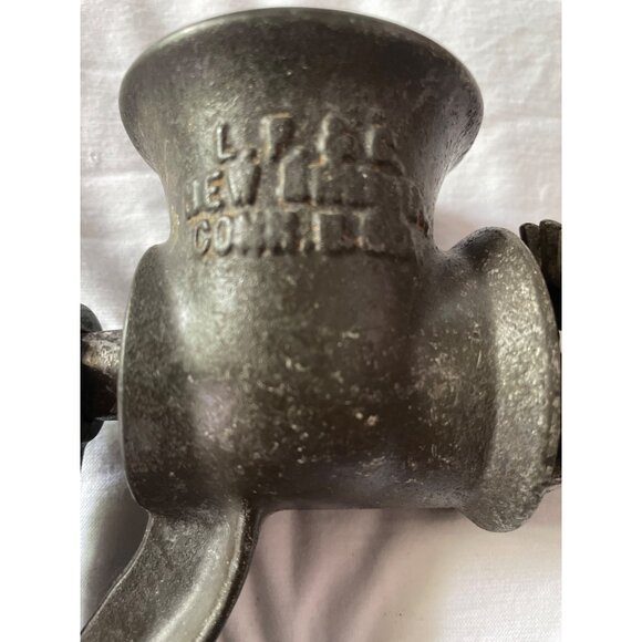 Universal No. 2 Food Chopper & Meat Grinder With Wooden Handle - Picture 15 of 16